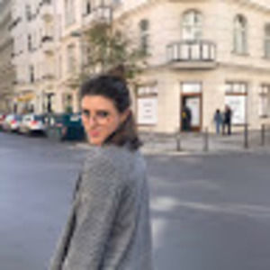 Meet your Posher, Liana